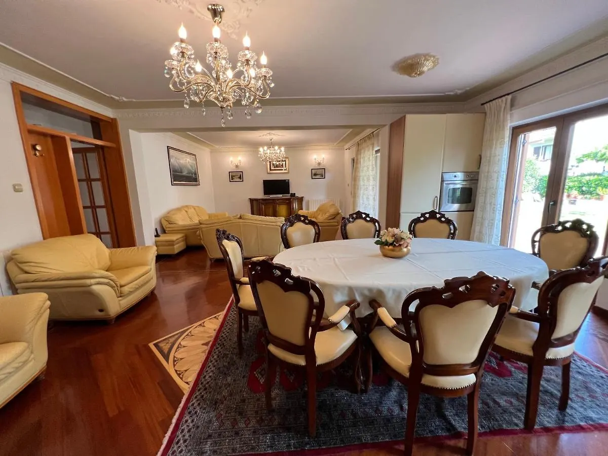 Martina 2 Apartman Poreč