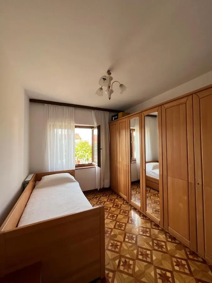 Ferienwohnung Martina 2 Poreč Apartment